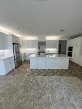 641 Edward Scholle Dr in Camarillo, CA - Building Photo - Building Photo
