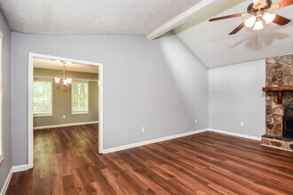 6513 Mitchell Ln SW in Mableton, GA - Building Photo - Building Photo