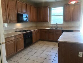 720 Candle Meadow Blvd in Desoto, TX - Building Photo - Building Photo