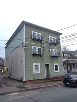 86-88 Lawn Avenue, Unit Unit #2 in Pawtucket, RI - Building Photo