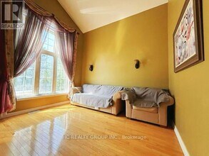 96 Morisot Ave in Vaughan, ON - Building Photo - Building Photo