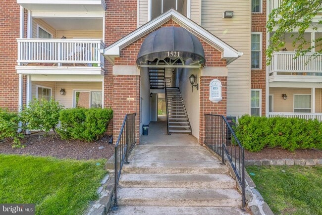 property at 1521 Lincoln Way