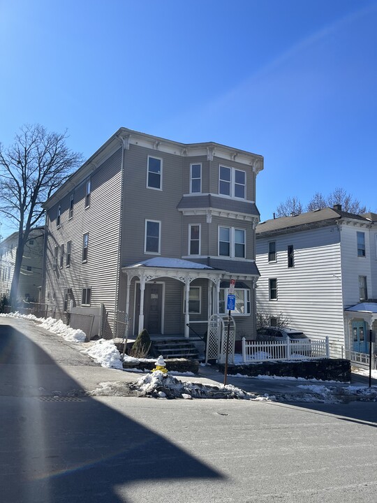 48 Dorchester St in Worcester, MA - Building Photo