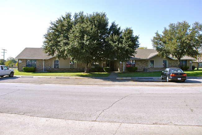 Briarwood Apartments in Kaufman, TX - Foto de edificio - Building Photo