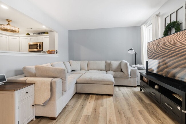 986 Four Seasons Blvd in Aurora, IL - Building Photo - Building Photo