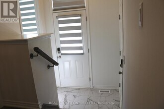 6 Vinewood Cres in Barrie, ON - Building Photo - Building Photo