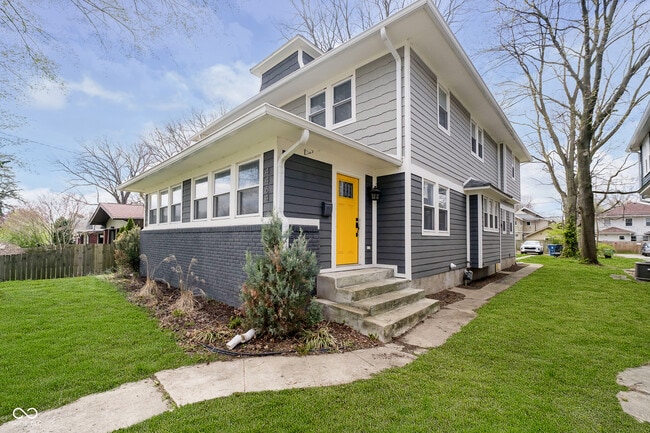 4464 Carrollton Ave in Indianapolis, IN - Building Photo - Building Photo