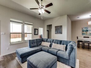 10324 Fall Brk Dr in Cross Roads, TX - Building Photo - Building Photo