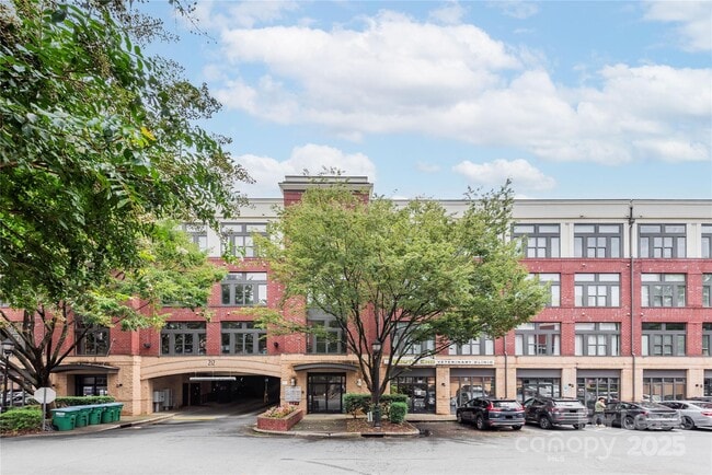 2125 Southend Dr in Charlotte, NC - Building Photo - Building Photo