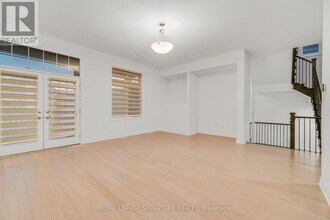 3255 Harasym Trl in Oakville, ON - Building Photo - Building Photo