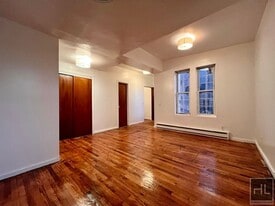 WADSWORTH AVENUE, NEW YORK in New York, NY - Building Photo