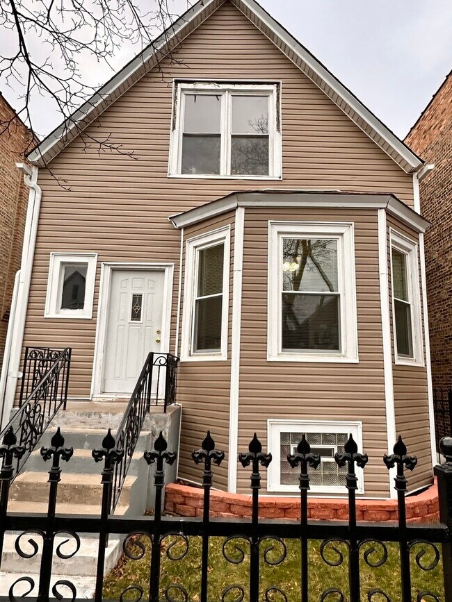 property at 2429 N Springfield Ave
