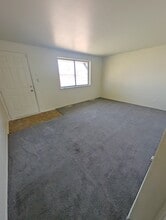 2143 O’Brien Rd in Mount Morris, MI - Building Photo - Building Photo