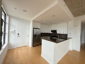 288 3rd St, Unit 602 in Oakland, CA - Building Photo - Building Photo