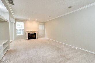 2708 Wyndgate Ct in Westlake, OH - Building Photo - Building Photo