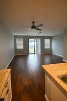 1040 NW 33rd Ct in Pompano Beach, FL - Building Photo