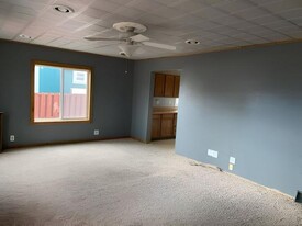 520 Cottonwood Ave in Laurel, MT - Building Photo - Building Photo