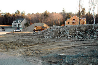 Cedar Wood Estates Condominium in Middleton, MA - Foto de edificio - Building Photo