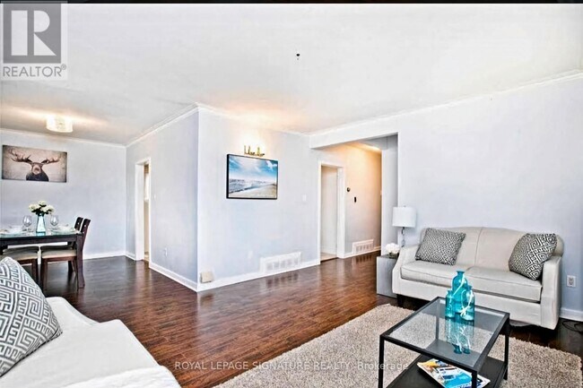 property at 31 Romulus Dr