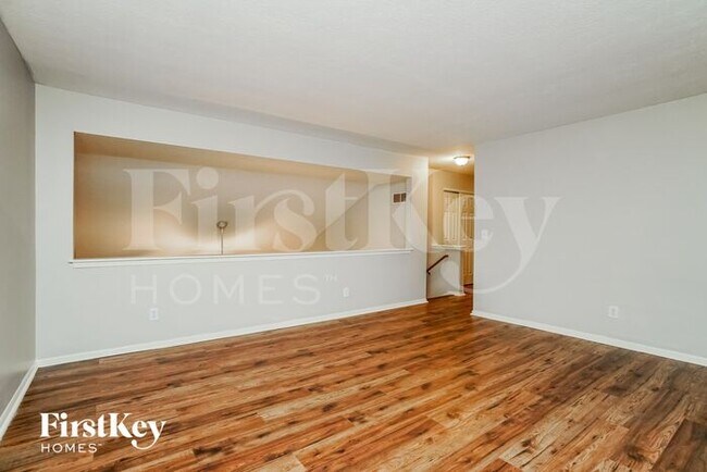 1374 Harold Stewart Pkwy in Pataskala, OH - Building Photo - Building Photo
