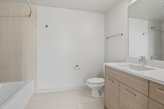 309 N Canal St in Chicago, IL - Building Photo - Building Photo