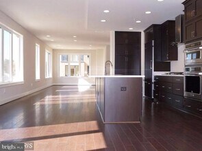6670 Eames Wy in Bethesda, MD - Building Photo - Building Photo