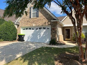 409 Falling Rock Way in Greenville, SC - Building Photo - Building Photo