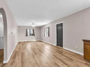 610 N Orchard Ave, Unit B in Canon City, CO - Foto de edificio - Building Photo