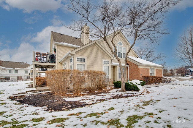 460 Mayflower Ln in Bartlett, IL - Building Photo - Building Photo