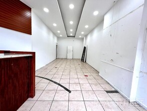 491 Tompkins Ave in Brooklyn, NY - Building Photo - Floor Plan