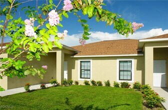 528 SE 5th Ave in Cape Coral, FL - Building Photo - Building Photo