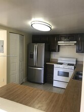 11500 SW 64th St in Miami, FL - Building Photo - Building Photo