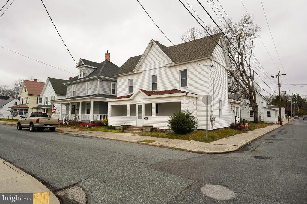 417 Walnut St in Pocomoke City, MD - Building Photo