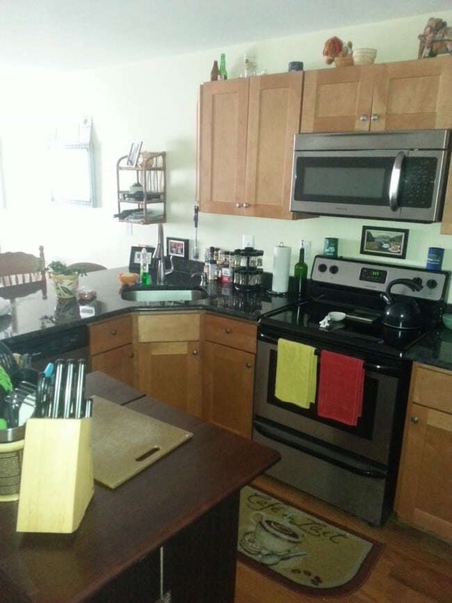 property at 2403 E Norris St