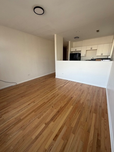 753 S Kedzie Ave, Unit 2 in Chicago, IL - Building Photo - Building Photo