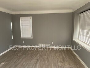 19480 Huntington Rd in Detroit, MI - Building Photo - Building Photo