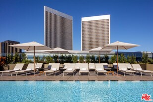 2025 Ave of the Stars in Los Angeles, CA - Building Photo