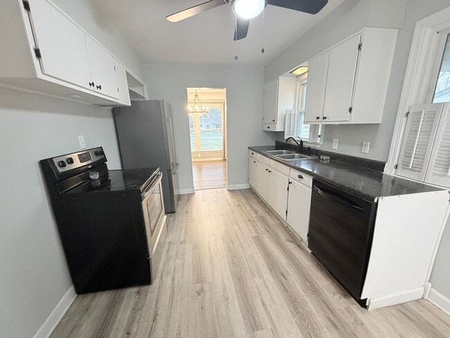 38568 Ninadell Ave in Willoughby, OH - Building Photo - Building Photo