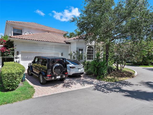 3981 194th Ln in Golden Beach, FL - Foto de edificio - Building Photo