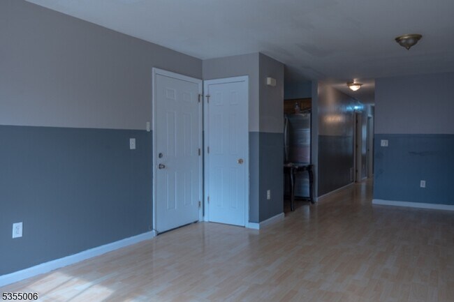 239 N 19th St in East Orange, NJ - Building Photo - Building Photo