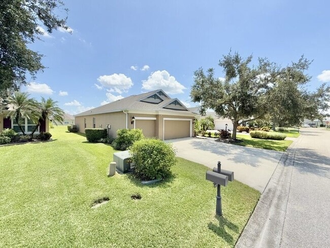 4410 Natures Reach Terrace in Parrish, FL - Building Photo - Building Photo