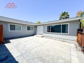 1535 Albatross Dr in Sunnyvale, CA - Building Photo - Building Photo
