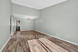 14 Carol Ct in Tinton Falls, NJ - Building Photo - Building Photo