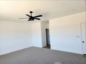 21053 Huasna Rd in Apple Valley, CA - Building Photo - Building Photo