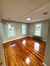 24 Fairview St in Windsor Locks, CT - Building Photo - Building Photo