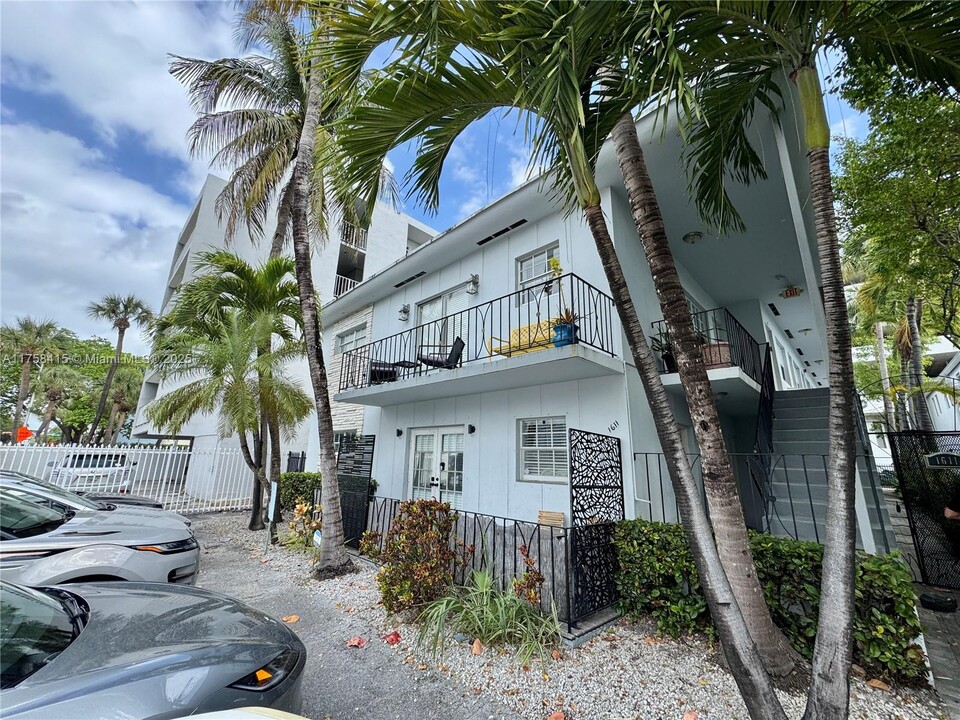 1611 West Ave in Miami Beach, FL - Foto de edificio