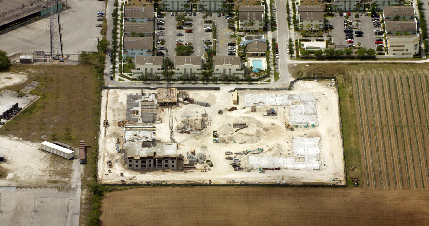 Keys Crossing in Homestead, FL - Building Photo