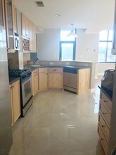 610 Newark St-Unit -8D in Hoboken, NJ - Building Photo - Building Photo