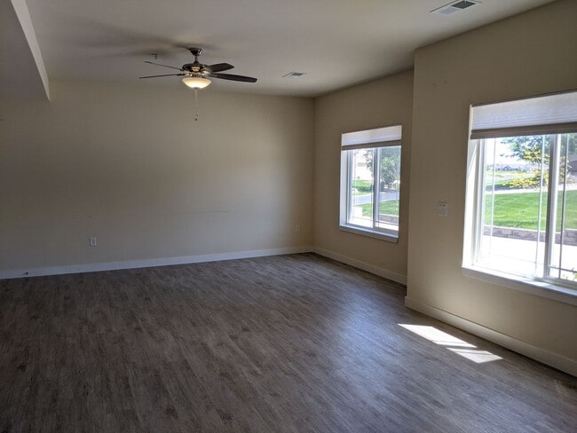 1325 Bunker Hill Dr in Sun Prairie, WI - Building Photo - Building Photo