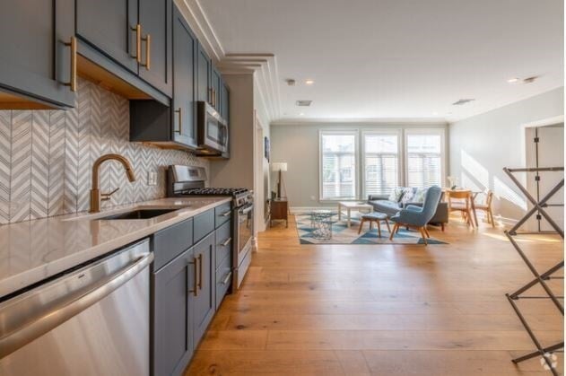 1467 Tremont St in Boston, MA - Building Photo - Building Photo